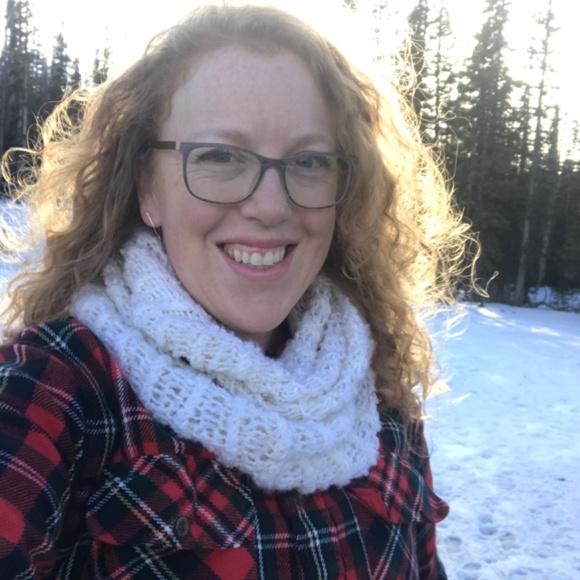 Meet your Posher, Laura - Picture 2 of 7